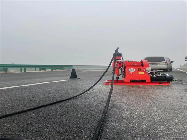 博望马路路基路面开裂下沉注浆加固灌浆